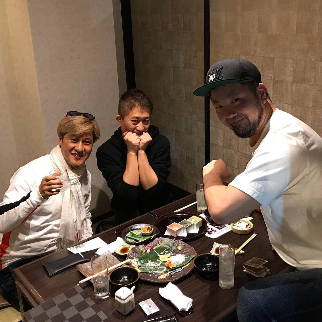 ミノルクリスさんのインスタグラム写真 - (ミノルクリスInstagram)「昨日はひさびさにこの3人で新潟の令和の夜を。 #ヤン師匠 #中静社長 #djミノルクリス」5月4日 18時30分 - djminoruchris