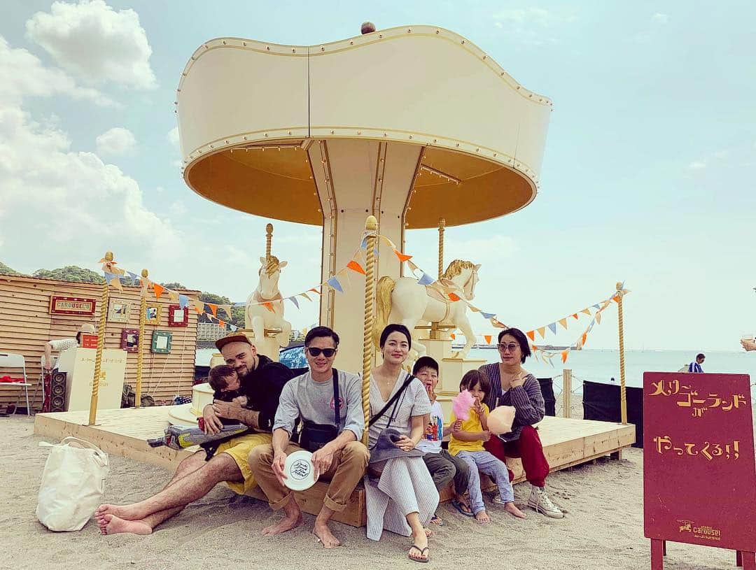 桃生亜希子のインスタグラム：「映画祭。 今日も気持ちのよい1日🌞 夕方雷雨に見舞われたけど、ほろ酔いの楽しい日でした○ #zushibeachfilmfestival  #逗子映画祭  #逗子映画祭2019」