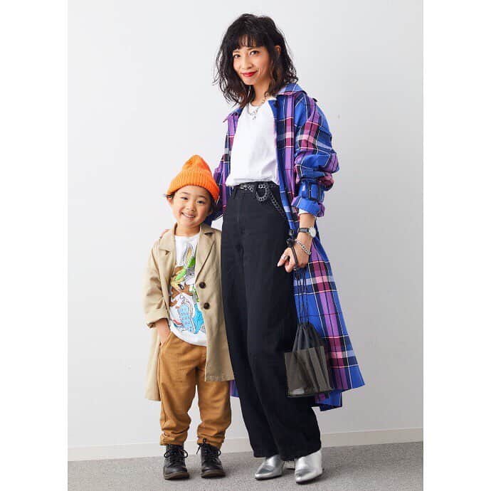 ハグマグ編集部さんのインスタグラム写真 - (ハグマグ編集部Instagram)「【HugMug SNAP】 インパクトのあるタータンチェックはシンプルコーデにサラリと。キッズはオレンジのニット帽で可愛く。 . 知念志帆さん＆紡久くん・5歳 . ［mama］ Trench coat：#snidel Cut＆sewn：#nicoand Pants：#uniqlo Bag：#lowrysfarm Boots：#jeanasis . ［kids］ Trench coat：#sevendayssunday T-shirt：#zara Pants：#zara Knit cap：#greenlabelrelaxing Boots：#glazos . 詳しいコーディネートは、プロフィールから「mercidays by HugMug」をCHECK！ . #親子スナップ #snap #hugmug #ハグマグ #親子雑誌 #ママ雑誌 #mamacofashionsnap #ママファッション #ママコーデ #ママコーディネート #親子コーデ #おやこーで #リンクコーデ #親子リンクコーデ #大人カジュアル #今日のコーデ #kidsfashion #キッズコーデ #トレンチコートコーデ」5月4日 19時07分 - hugmug_insta