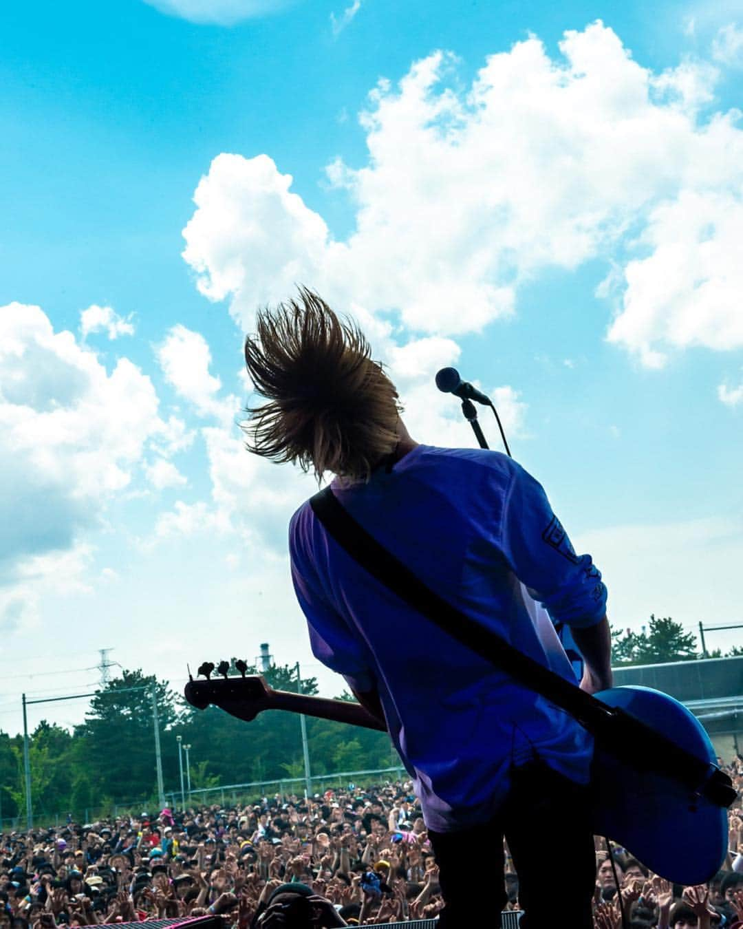 GENさんのインスタグラム写真 - (GENInstagram)「JAPAN JAM 2019 小雨だったのに始まった瞬間晴天に☀︎ 集まってくれたみんなありがとう photo by @takeshiyao #japanjam」5月4日 19時31分 - 04genls