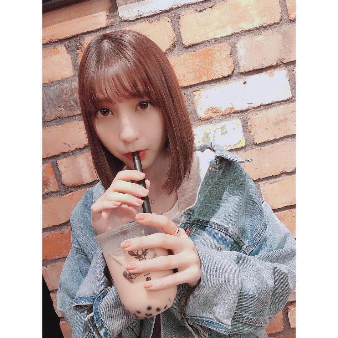 松岡菜摘のインスタグラム：「. . しあわせ☺︎♡ . #tapioca #milktea #thealley  #タピオカ #ミルクティー #ジアレイ #表参道」