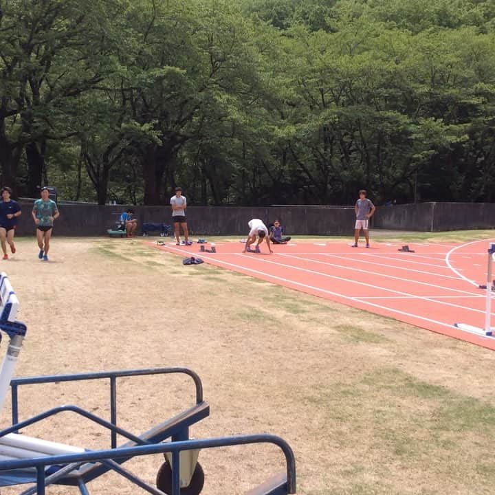 矢澤航のインスタグラム：「* AP 2hurdles (Int,8.9m) * 織田記念でとんでもなくスタート遅れたので月曜日の木南記念ではしっかり音に反応できるようにがんばります。 * 感覚としては悪くない🙆‍♂️ 暖かくて無風ならそれでいいです * #DESCENTE #mizuno #savas #110mh #hurdler #hurdlenation #hurdlegang #nexttoOSAKA #tokyo2020🇯🇵」