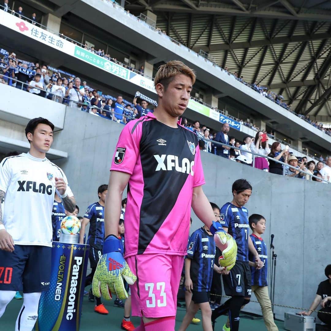 林彰洋のインスタグラム：「0-0  Golden week last match in Osaka. アウェイの地で勝ち点１持ち帰れたことを次の活力に代えていきたい。 夏場でも勇気を持ってアグレッシブな試合が出来るように👍 迫力のある応援ありがとうございました。 #修正 #改善 #そしてパワーアップ #夏場より強く #fctokyo」