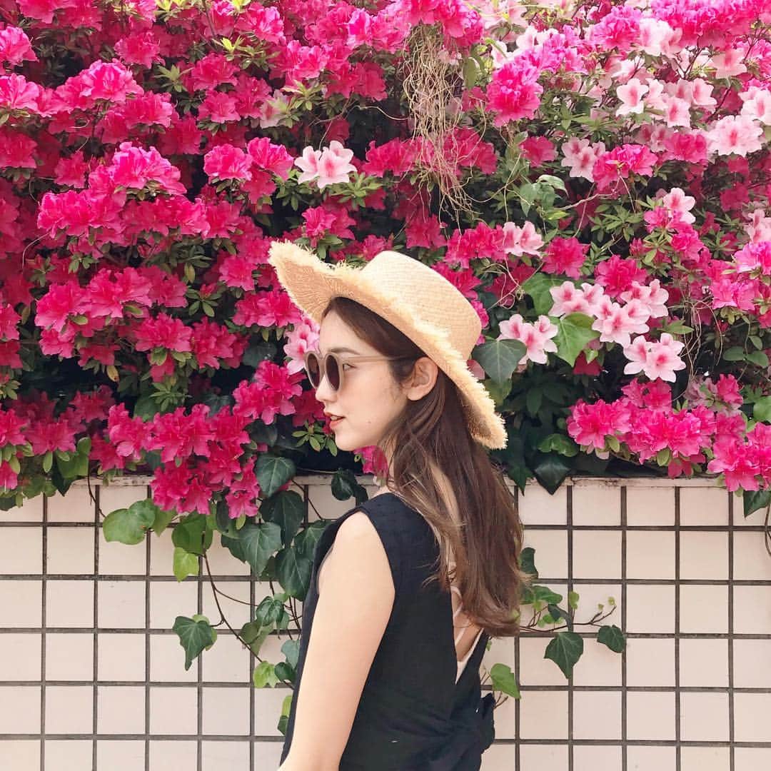 mina hinokuchiのインスタグラム：「. GET🌻🌻 大好評の水着も予約がいよいよ【5/6】までとなりました👙 一緒に小物もチェックしてください♡♡ . #whoswhochico #salonbychico #フーズフーチコ #salonbychico_yokohama #mina_chicode #mery #rili_tokyo #sucle #isutapic #patra #petrel_jp #velle_jp #横浜 #横浜ルミネ」