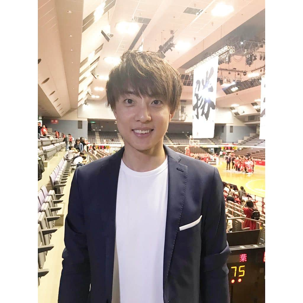 五十嵐圭さんのインスタグラム写真 - (五十嵐圭Instagram)「今日はTV収録の為、船橋アリーナへ。 チャンピオンシップのセミファイナル、千葉ジェッツVS栃木ブレックスの試合を現地観戦解説しました。 出演番組はこちら。 ↓ TBS「S☆1」 5月4日（土）24:30〜 VTR出演をさせていただきます。 お時間のある方は是非、ご覧下さい。 #TBS #S1 #五十嵐圭 #新潟アルビレックスBB」5月4日 21時25分 - keiigarashi_official