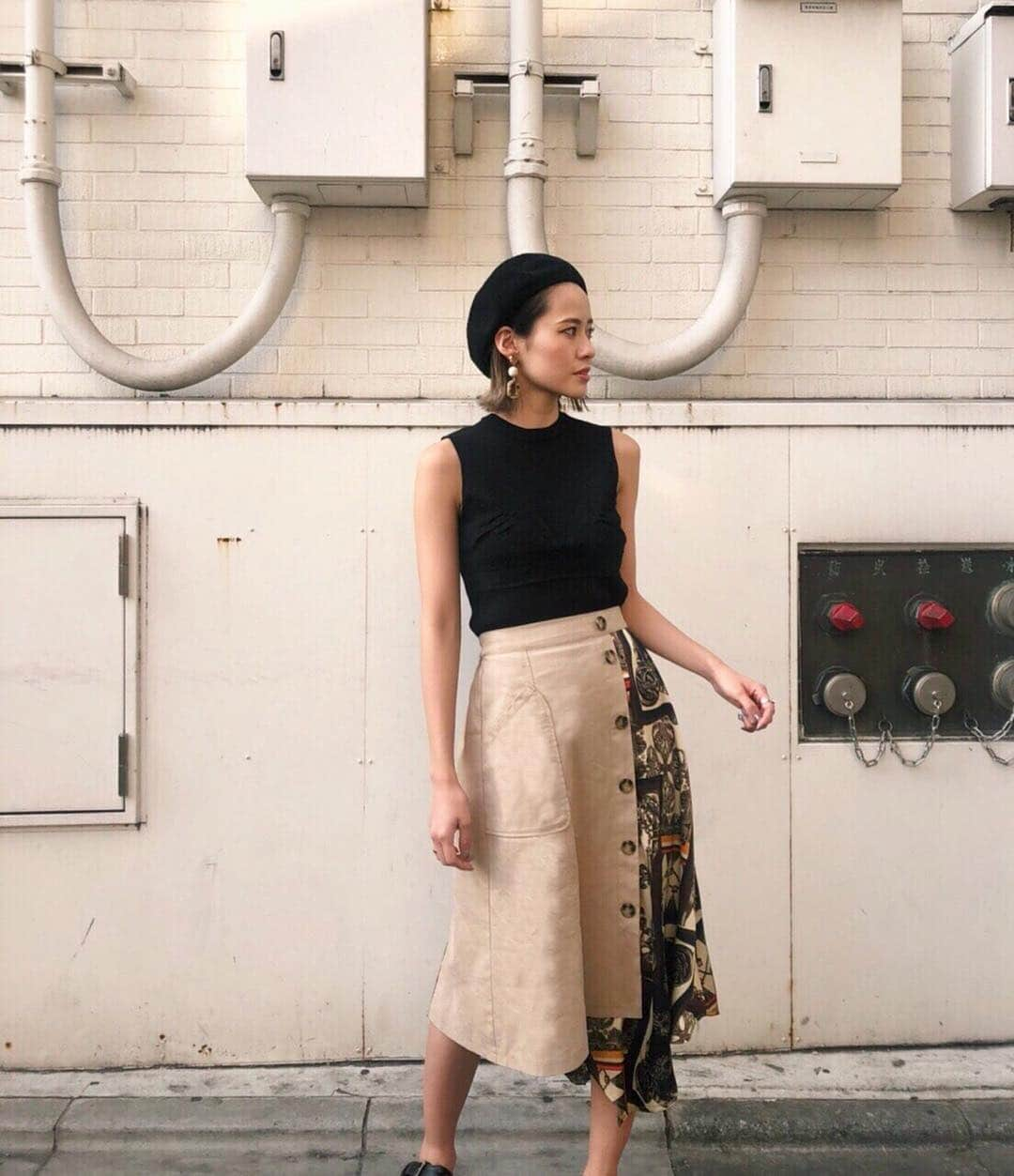 MURUAさんのインスタグラム写真 - (MURUAInstagram)「✔️NEW ARRIVAL ㅤㅤㅤ #スカーフドッキングスカート BEG.KHA ¥7,400(+tax) #レースドッキングニットタンク WHT.GRN.CML.BLK ¥4,900(+tax)ㅤㅤㅤ 発売中 ㅤㅤㅤ @kaori_sekimoto_ coordinate.(160cm) #murua#murua2019ss #fashion#coordinate#style#recommended#item#mode#newarrival#murua_snap #160cm」5月4日 21時42分 - murua_by_staff