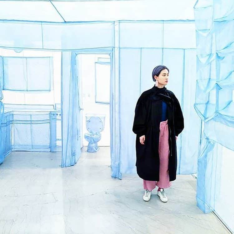 ブルックリン美術館さんのインスタグラム写真 - (ブルックリン美術館Instagram)「Take advantage of the final weekend to walk within #OneDoHoSuh—a full-scale re-creation of the artist’s former NYC apartment his home for 19 years. Stroll inside, snap a pic, and use #mybkm like recent visitors @alexknezo @a.n.larson @colbstay @imarti @fomofeed @laymanamyal @clairederr @miminisanat @aviataboi and @kmhown.」5月4日 22時10分 - brooklynmuseum