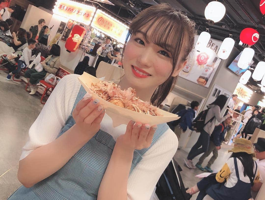 永山飛鳥さんのインスタグラム写真 - (永山飛鳥Instagram)「たこ焼き食べたのうれしすぎたので、投稿しとく🐙🐙✨ 今年はたくさん投稿していきたいと思う💪  継続できるかな、、、がんばる✨💓 #あすきょう #一卵性双生児  #双子 #アイドル #たこ焼き #大阪出身 です！ #投稿 #がんばる」5月4日 22時18分 - asuka_nagayama