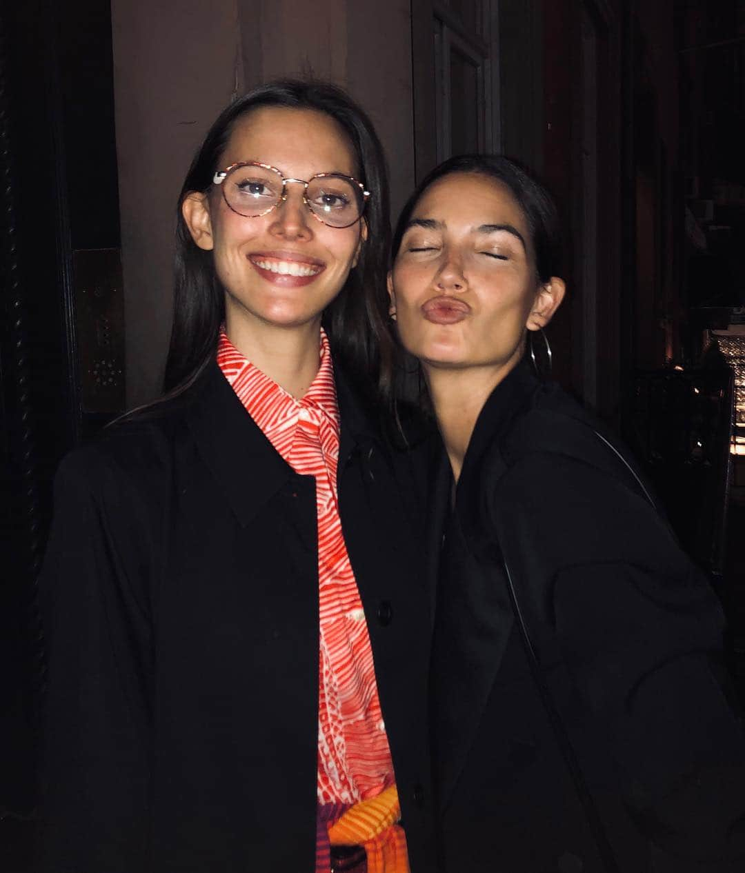 リリー・オルドリッジさんのインスタグラム写真 - (リリー・オルドリッジInstagram)「Last night with my cutest bestie @rubyaldridge 😚❤️」5月4日 22時36分 - lilyaldridge