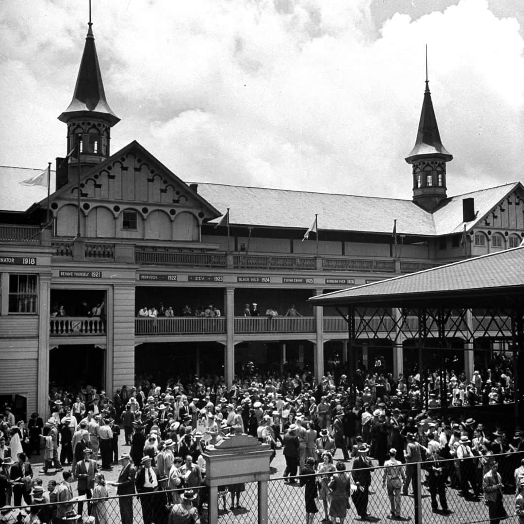 lifeさんのインスタグラム写真 - (lifeInstagram)「Spectators attending the 71st running of the Kentucky Derby at Churchill Downs in Louisville, Kentucky in 1945. Hoop Jr. won the race with jockey Eddie Arcaro up. Who will win this year? (Ed Clark—The LIFE Picture Collection/Getty Images) #KentuckyDerby #ChurchillDowns #HorseRacing」5月4日 22時49分 - life