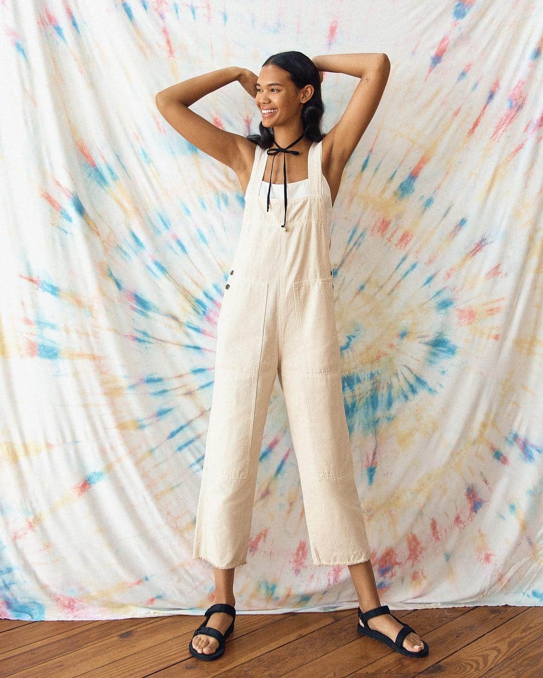 Urban Outfittersさんのインスタグラム写真 - (Urban OutfittersInstagram)「Overalls over everything. #UOonYou」5月4日 23時02分 - urbanoutfitters