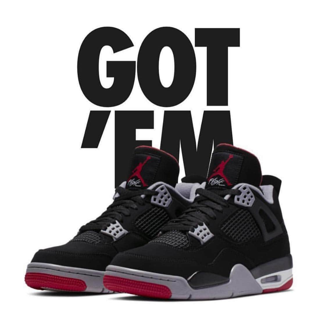 Sneaker Newsさんのインスタグラム写真 - (Sneaker NewsInstagram)「The big day is here! Did you cop the Air Jordan 4 “Bred”? Hit the link in bio for the store list.」5月4日 23時14分 - sneakernews