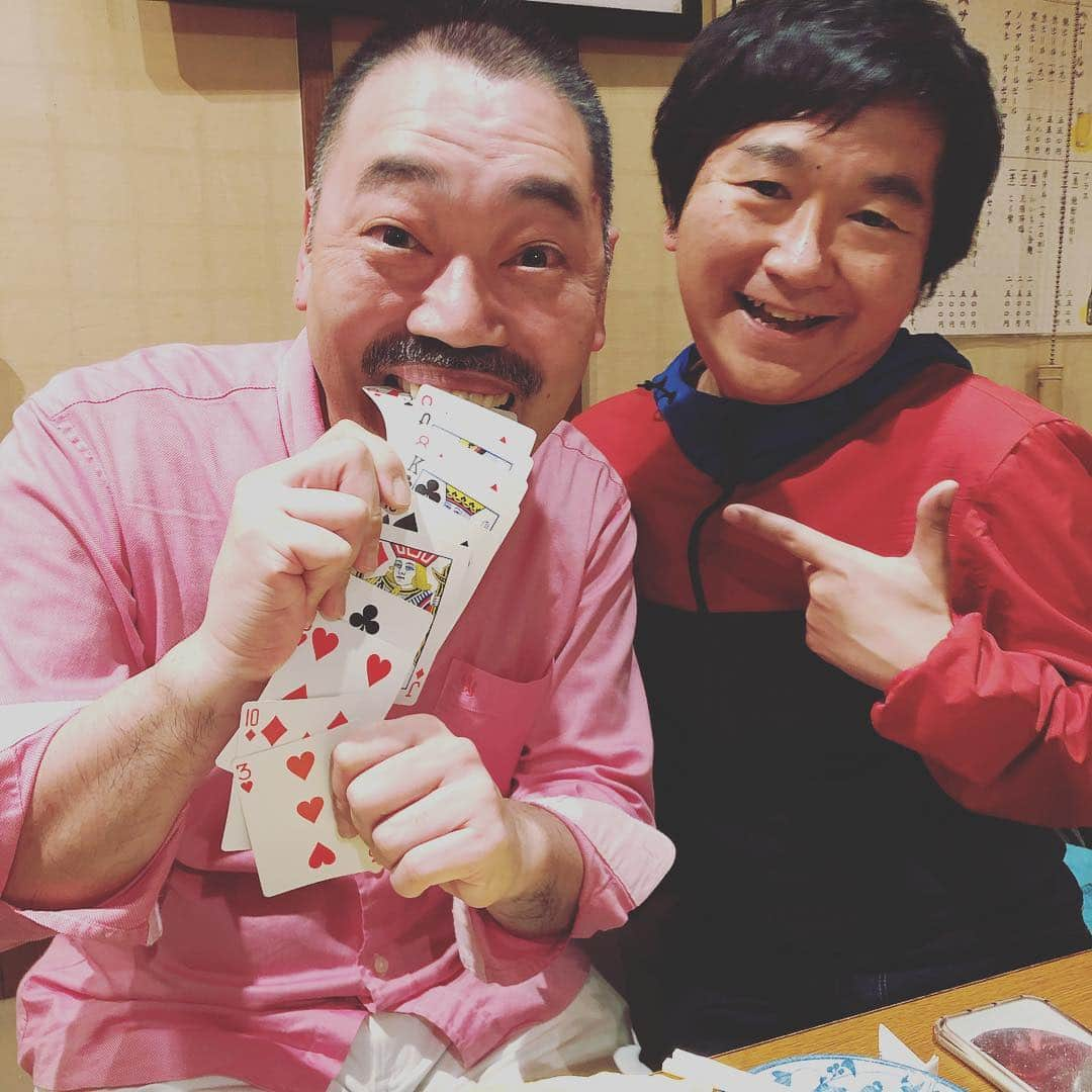 小石田純一さんのインスタグラム写真 - (小石田純一Instagram)「ふじいあきらさんとお芝居で共演させてもらってます。いよいよ今日が千秋楽です。新宿紀伊國屋ホールで14時開演。うわの空藤志郎一座「ラストシーン」。観に来てね。  #ふじいあきら さん #マジシャン #うわの空藤志郎一座 #ラストシーン2019 #紀伊國屋ホール #お芝居 #演劇 #コメディ #小石田純一 #お笑い芸人 #ものまね芸人 #ピン芸人 #芸人」5月5日 9時06分 - koishida.trendy