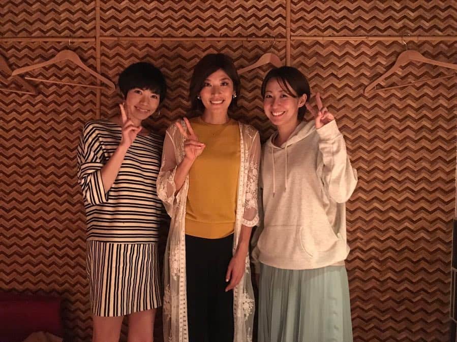 西谷綾子さんのインスタグラム写真 - (西谷綾子Instagram)「✴︎ GW前から友達との時間💓 いっぱい喋って、笑って、楽しい🤗🌟 ・ 久々の再会、毎年恒例メンバー、サプライズからのサプライズとか、初メンバーとか♪ ・ それぞれ状況が変わりながらも、ずっと仲良しっ‼︎ いつもありがとー😍 ・ #lush #bbq #dinner #gw #friends  #リフレッシュ #オンとオフ #メリハリ」5月5日 9時30分 - ayako.nishitani