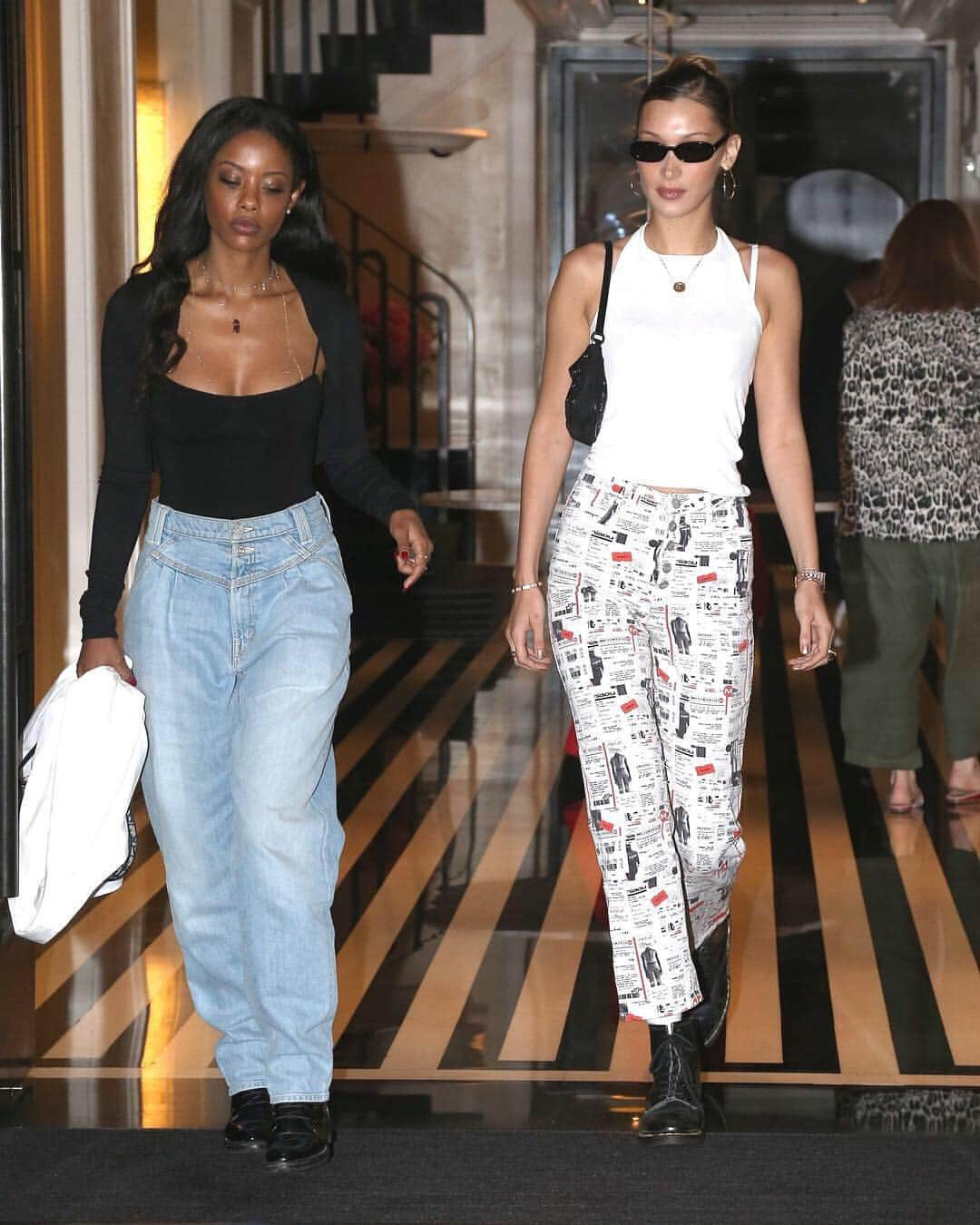 Just Jaredさんのインスタグラム写真 - (Just JaredInstagram)「@bellahadid gives the cameras a smirk while leaving a Met Gala fitting with pal @fannybourdettedonon! #BellaHadid #FannyBourdetteDonon Photos: BackGrid」5月5日 9時32分 - justjared