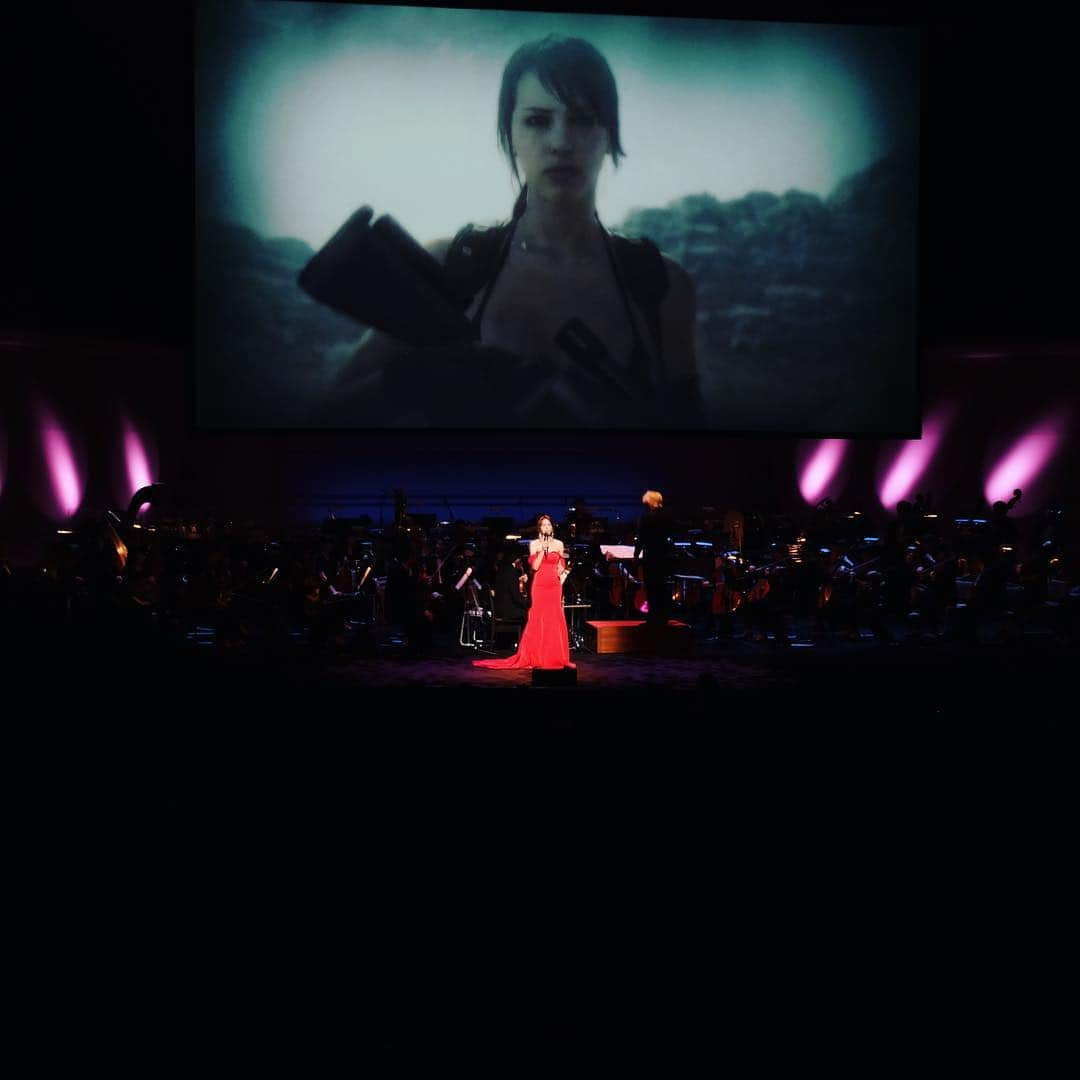 ステファニー・ヨーステンさんのインスタグラム写真 - (ステファニー・ヨーステンInstagram)「Thank you to everyone who came to Metal Gear in Concert! It was such an honor to perform Quiet’s Theme for you with the Tokyo Philharmonic Orchestra. The Metal Gear saga lives on! #Metalgearinconcert #MGinconcert #メタルギアinコンサート #tokyophilharmonicorchestra #東京フィルハーモニー交響楽団 #tokyobunkakaikan #東京文化会館 #mgsv #quiet #クワイエット」5月5日 9時54分 - stefaniejoosten