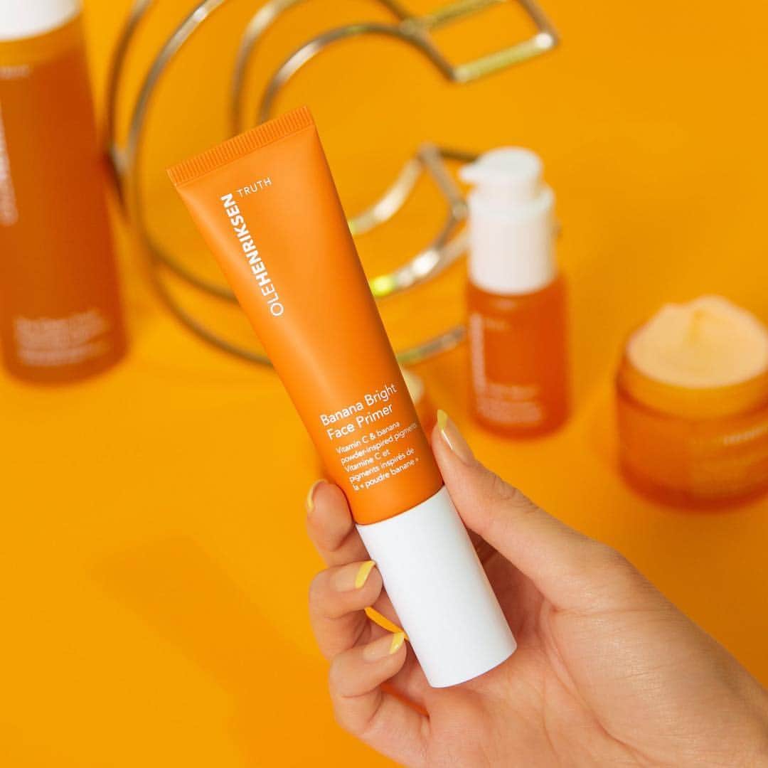 のインスタグラム：「Isn’t C lovely? We ❤️ bringing #vitaminC to all steps of our skincare routine—from cleansing to serum to moisturizer and even makeup primer. What’s your fave step?」