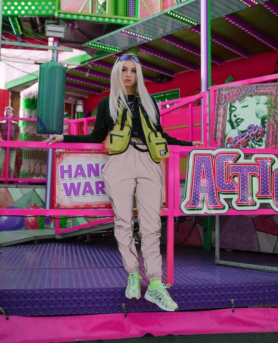 のインスタグラム：「@llifeisapigsty just landed on earth wearing our „Tactical Vest“ 👽🚀 We love this outfit! What about you?  Shot by @melinalsr 💖 • • • • • • #georgeginalucy #streetwear #streetfashion #streetstyle #style #fashion #outfit #ootd #hypebae #hypebeast #snobshots #baesmentapproved #justgoshoot #35mm #aov #vsco #vscocam #hsstyle #wiwt #portrait #portraiture #orange #neon #photography #moodygrams #bag #natural  #vscorussia」