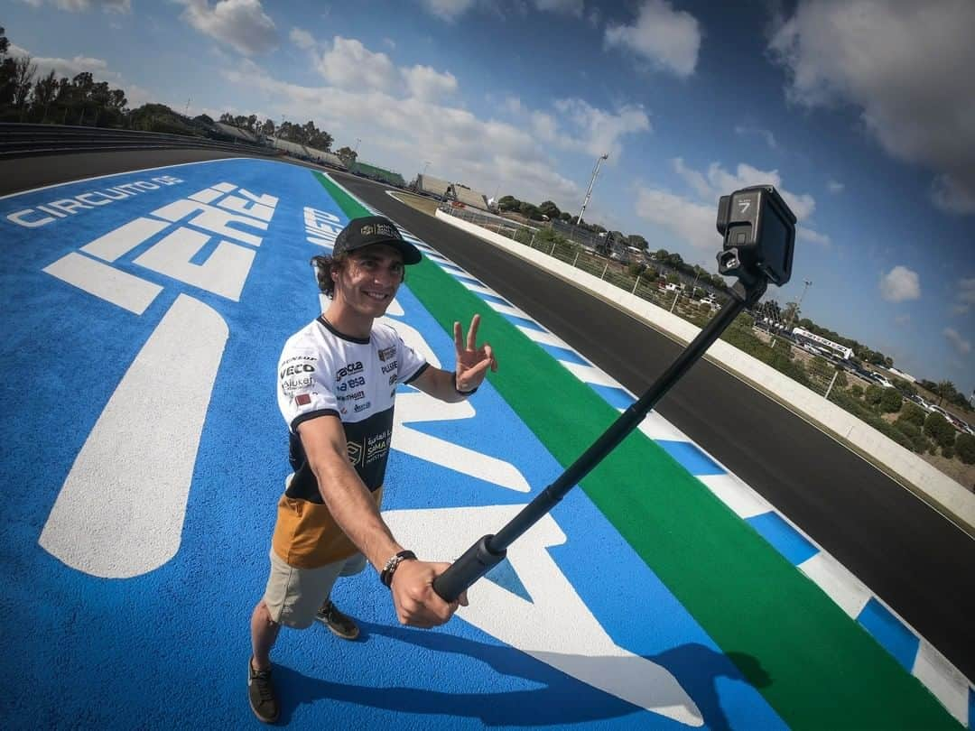 MotoGPさんのインスタグラム写真 - (MotoGPInstagram)「Albert is back in business ✌️ // Good to see @AlbertArenas back at the #SpanishGP after recovering from the injuries suffered due to a cycle crash 💪 @gopro #AA75 #MotoGP #GoPro #Motorcycle #Racing」5月5日 3時30分 - motogp