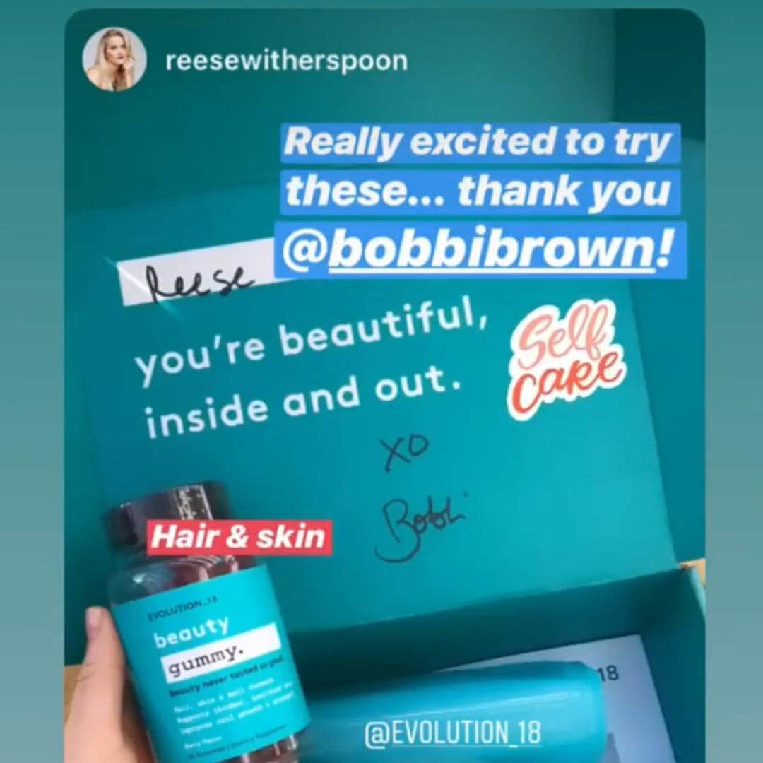 ボビー・ブラウンのインスタグラム：「Thank You 🙏 @reesewitherspoon means a lot.  You rock xxxx」