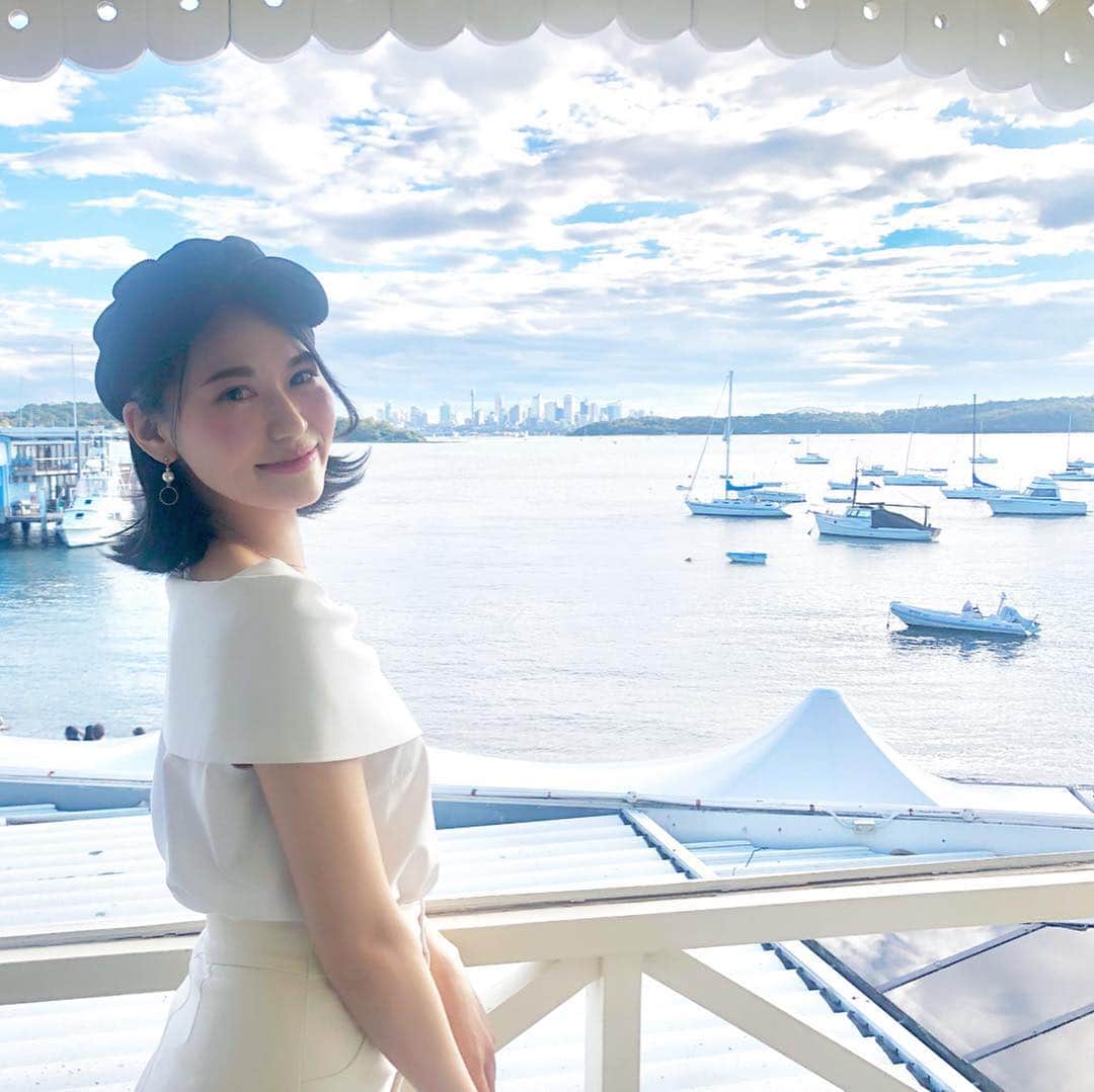 七尾エレナのインスタグラム：「ゴールデンウィーク後半は 人生初のシドニー✈️🇦🇺 大自然と摩天楼の融合が最高に素敵な街✨❤️ 大好きな国がまたひとつ増えた！ ＊ 旅行の時は お肌が乾燥したり荒れがちなので オルビスのディフェンセラを 旅先にも持ってきたよ✨ 気付けば2ヶ月近く飲んでて すっかりお守り的な存在になってる😊 ＊ #ゴールデンウィーク #GW #大型連休 #旅行 #旅MUSE #タビジョ #女子旅 #シドニー #オーストラリア #sydney #🇦🇺 #飲む次世代スキンケア #日本初販売 #肌にもトクホ #オルビス #ORBIS #ディフェンセラ #DEFENCERA #インナースキンケア #オルビスディフェンセラ #ORBISDEFENCERA #PR」