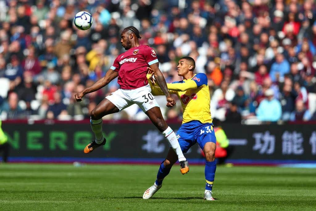 マイケル・アントニオさんのインスタグラム写真 - (マイケル・アントニオInstagram)「What a result. Let’s finish the season on a high. Always good winning the last home game」5月5日 5時12分 - michailantonio