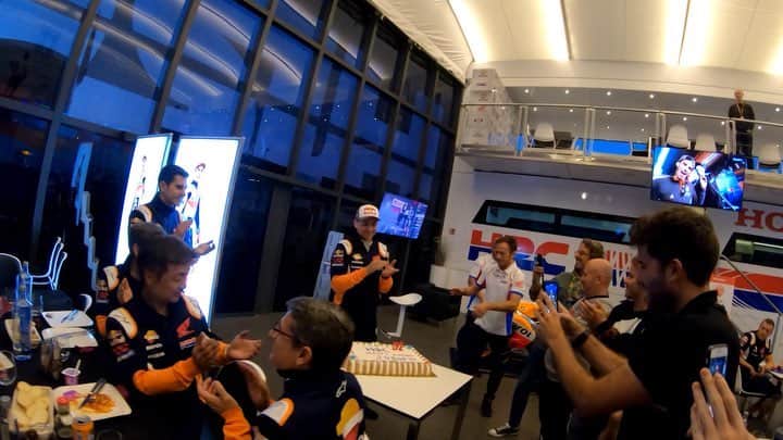 レプソル・ホンダのインスタグラム：「🎉Happy Birthday Jorge🎉 ⠀⠀⠀⠀⠀⠀⠀⠀⠀ #SpanishGP」