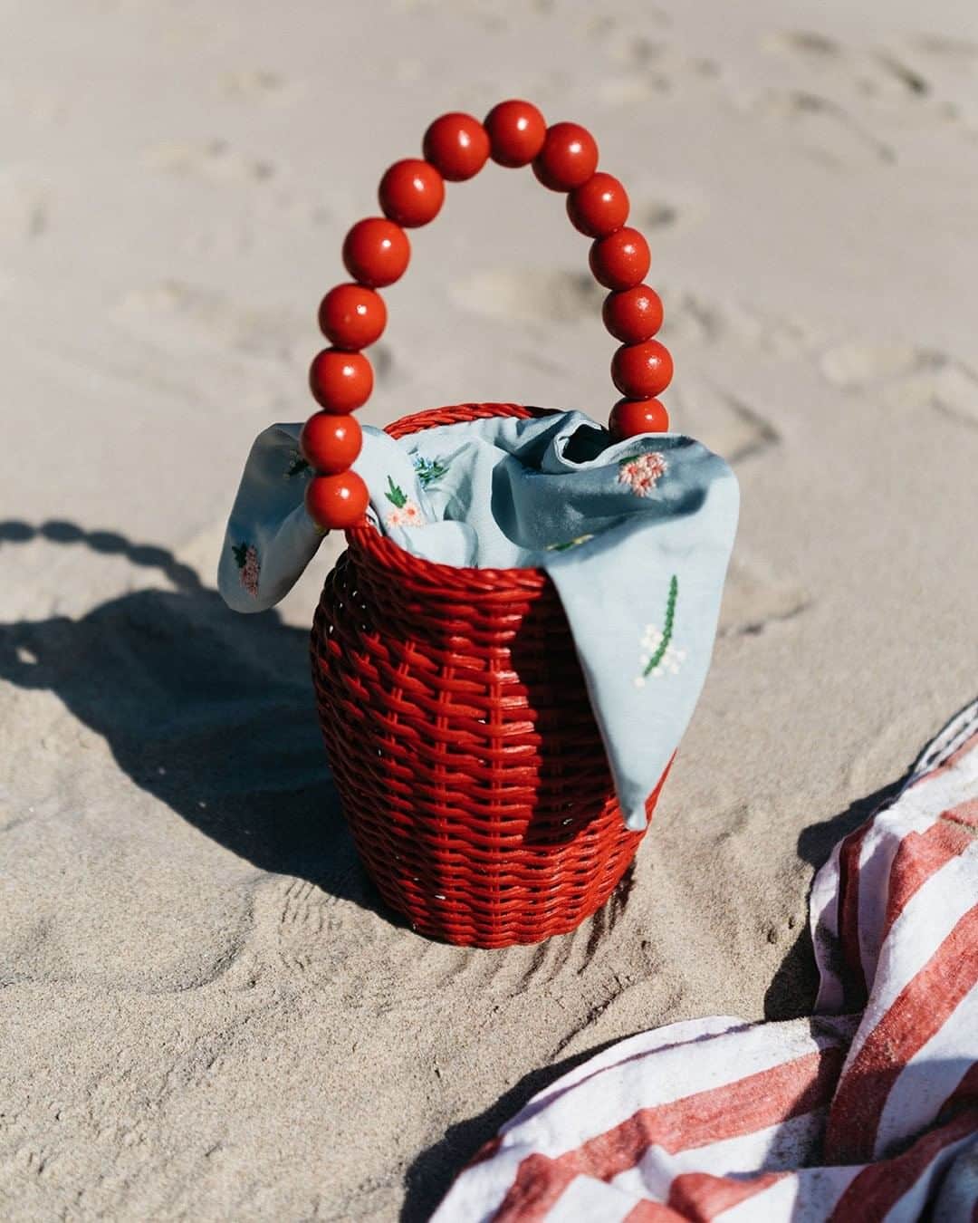 ジェイクルーさんのインスタグラム写真 - (ジェイクルーInstagram)「A beach basket you can take to brunch (📸: @couldihavethat) #jcrewalways」5月5日 7時01分 - jcrew