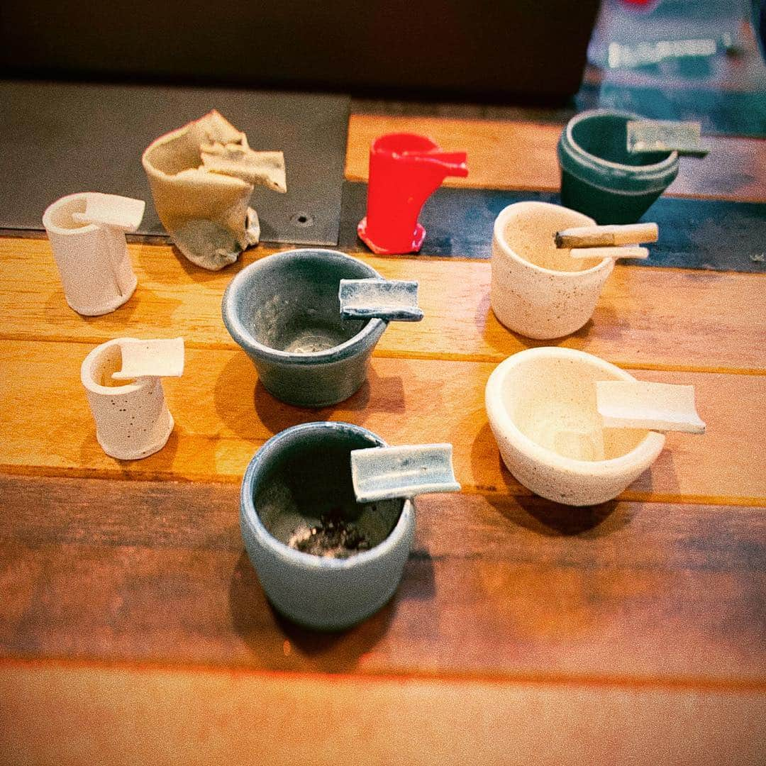 セス・ローゲンさんのインスタグラム写真 - (セス・ローゲンInstagram)「I made all these ashtrays! (I’m getting better?!) Go see Long Shot! (Is this how you do social media marketing?)」5月5日 7時09分 - sethrogen