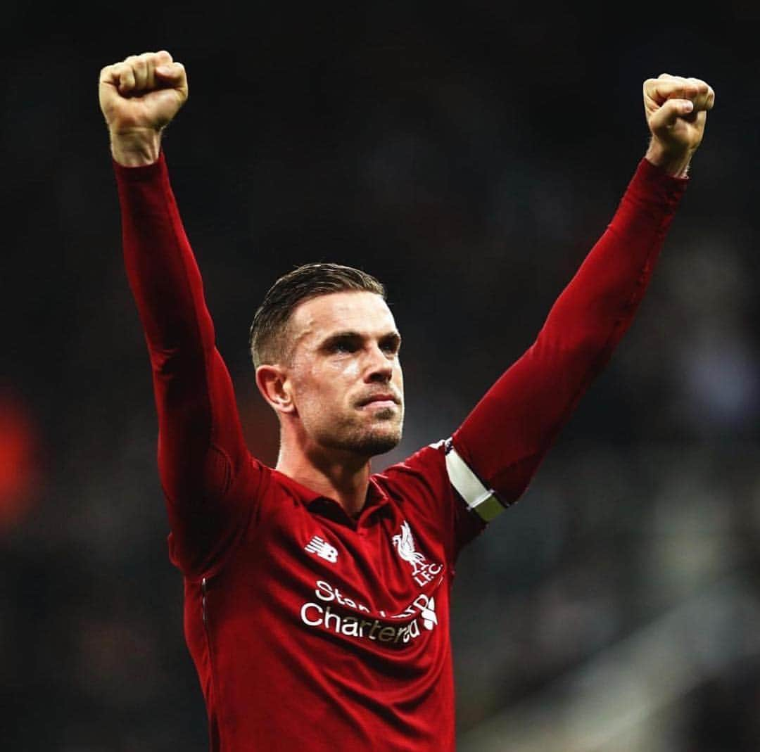 ジョーダン・ヘンダーソンさんのインスタグラム写真 - (ジョーダン・ヘンダーソンInstagram)「Another big result!! 🙌🏻 #YNWA」5月5日 7時19分 - jhenderson