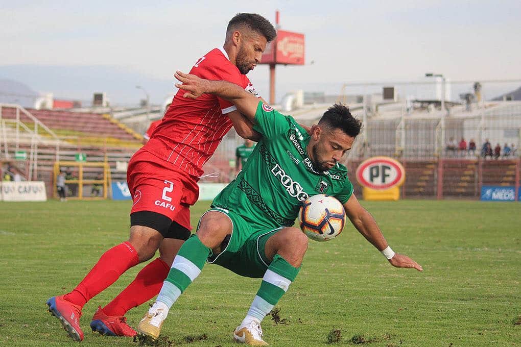 サッカー チリ代表チームさんのインスタグラム写真 - (サッカー チリ代表チームInstagram)「En el estadio Municipal de San Felipe 🏟, @deportes_temuco_oficial venció como visitante a @unionsanfelipesadp por 3-2 en la #Fecha11 del #CampeonatoAS 📸Fotografía: Gonzalo López / Colaborador Comunicaciones ANFP」5月5日 8時22分 - campeonatochi