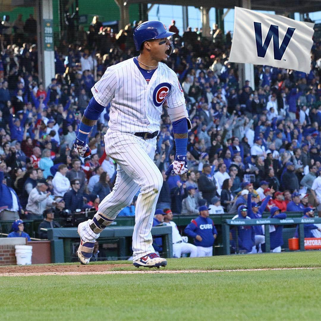 シカゴ・カブスさんのインスタグラム写真 - (シカゴ・カブスInstagram)「#Cubs win! That’s 6 straight! #EverybodyIn」5月5日 8時22分 - cubs