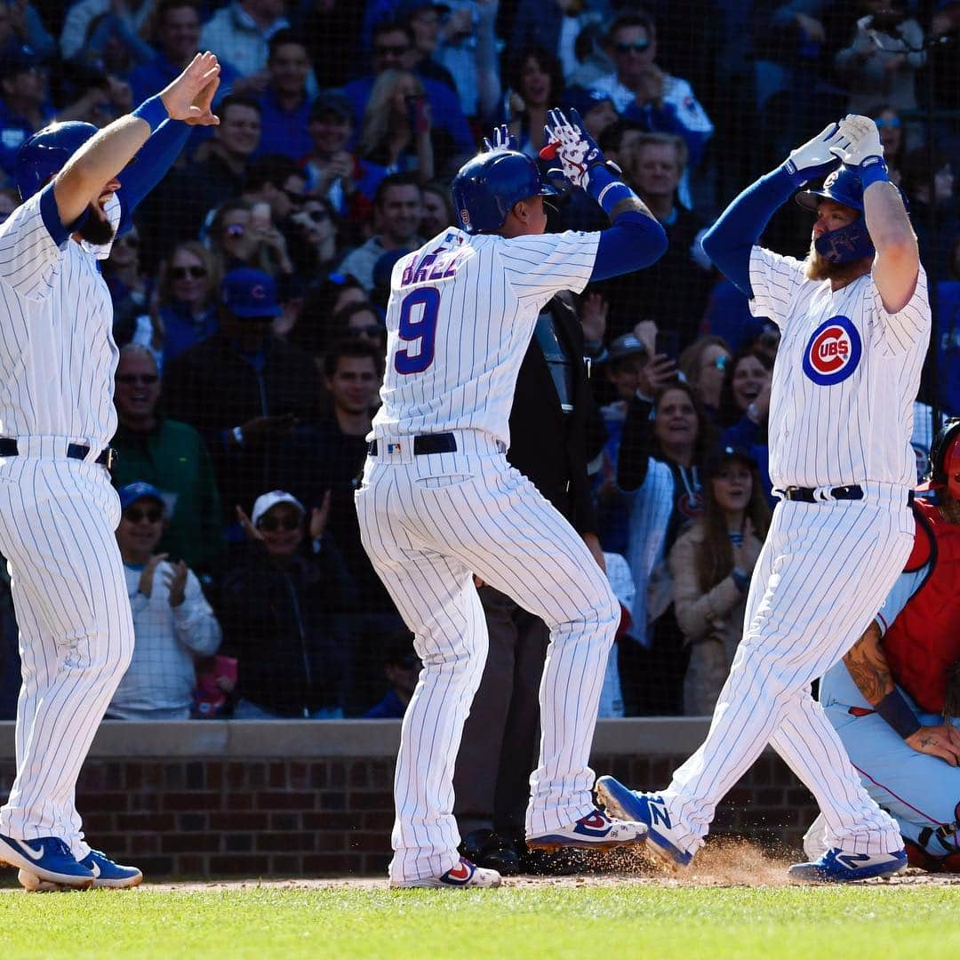 シカゴ・カブスさんのインスタグラム写真 - (シカゴ・カブスInstagram)「#Cubs win! That’s 6 straight! #EverybodyIn」5月5日 8時22分 - cubs