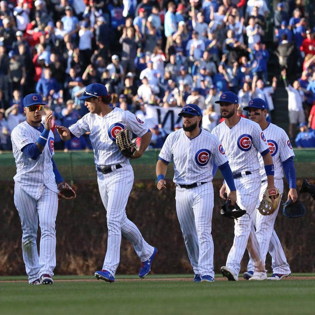 シカゴ・カブスさんのインスタグラム写真 - (シカゴ・カブスInstagram)「#Cubs win! That’s 6 straight! #EverybodyIn」5月5日 8時22分 - cubs