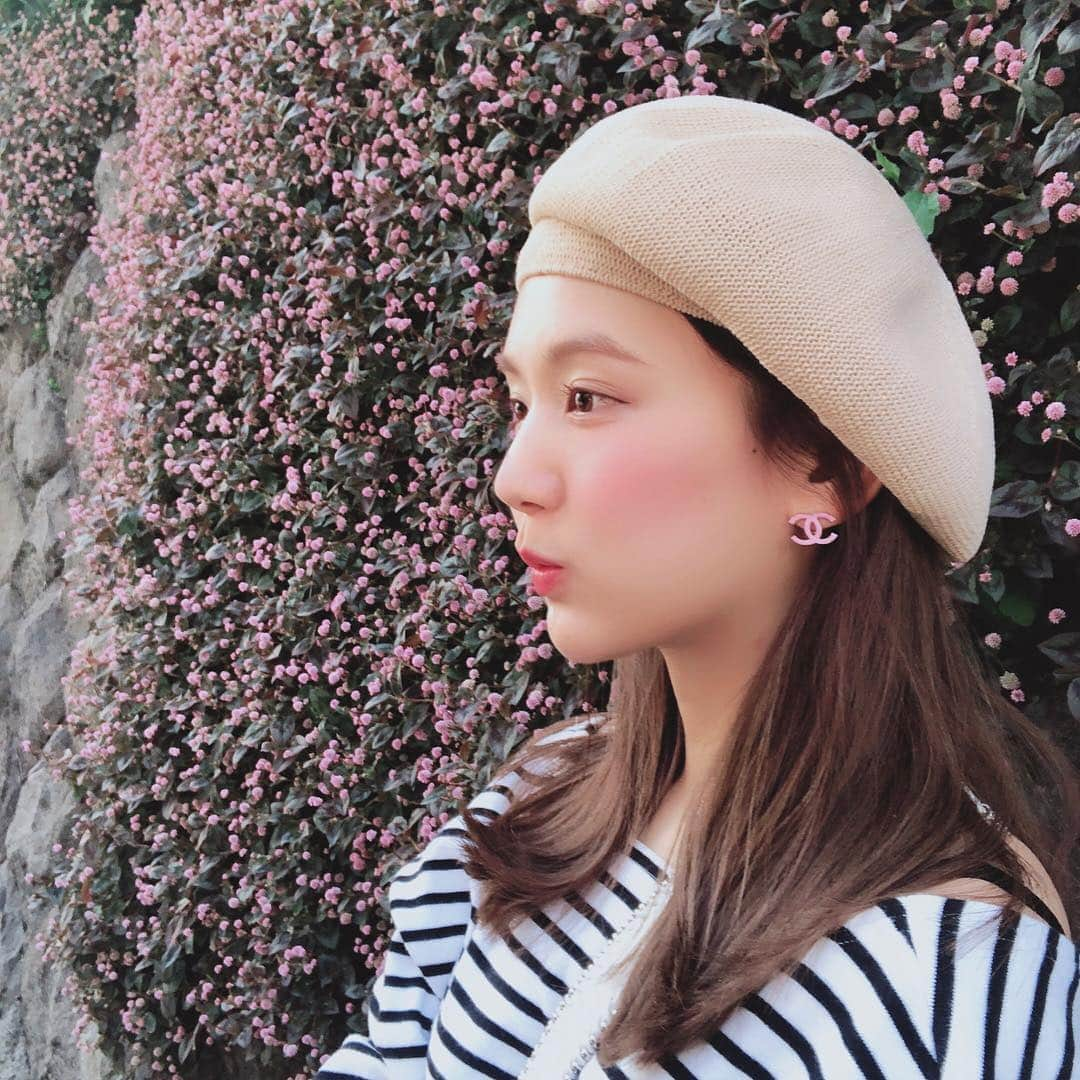 ひよんさんのインスタグラム写真 - (ひよんInstagram)「👒🎩🧢👑 ㅤㅤㅤㅤㅤㅤㅤㅤㅤㅤㅤㅤㅤ 韓国で買ったかわいいベレー帽💕 おでこがあたってとってもかゆい🤕🤭😭 ㅤㅤㅤㅤㅤㅤㅤㅤㅤㅤㅤㅤㅤ #fashion #spring #희영 #봄 #봄패션 #모자 #ベレー帽 #春 #ひよん」5月5日 18時12分 - cchan_fee4