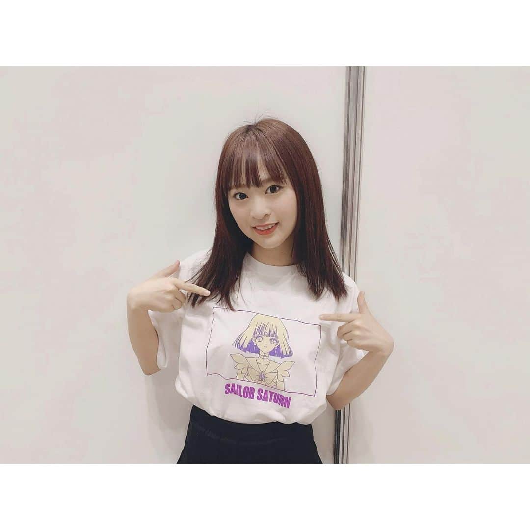 のインスタグラム：「#nowayman 個別握手会@パシフィコ横浜 ありがとうございました☺️✨ . 今日は #美少女戦士セーラームーン で一番好きな #セーラーサターン のTシャツ着たよ〜💜 . . #ぴよふぁっしょん #fashion  #セーラームーン #外部太陽系戦士  #animation #二次元同好会  #SKE48 #idol #instagood」