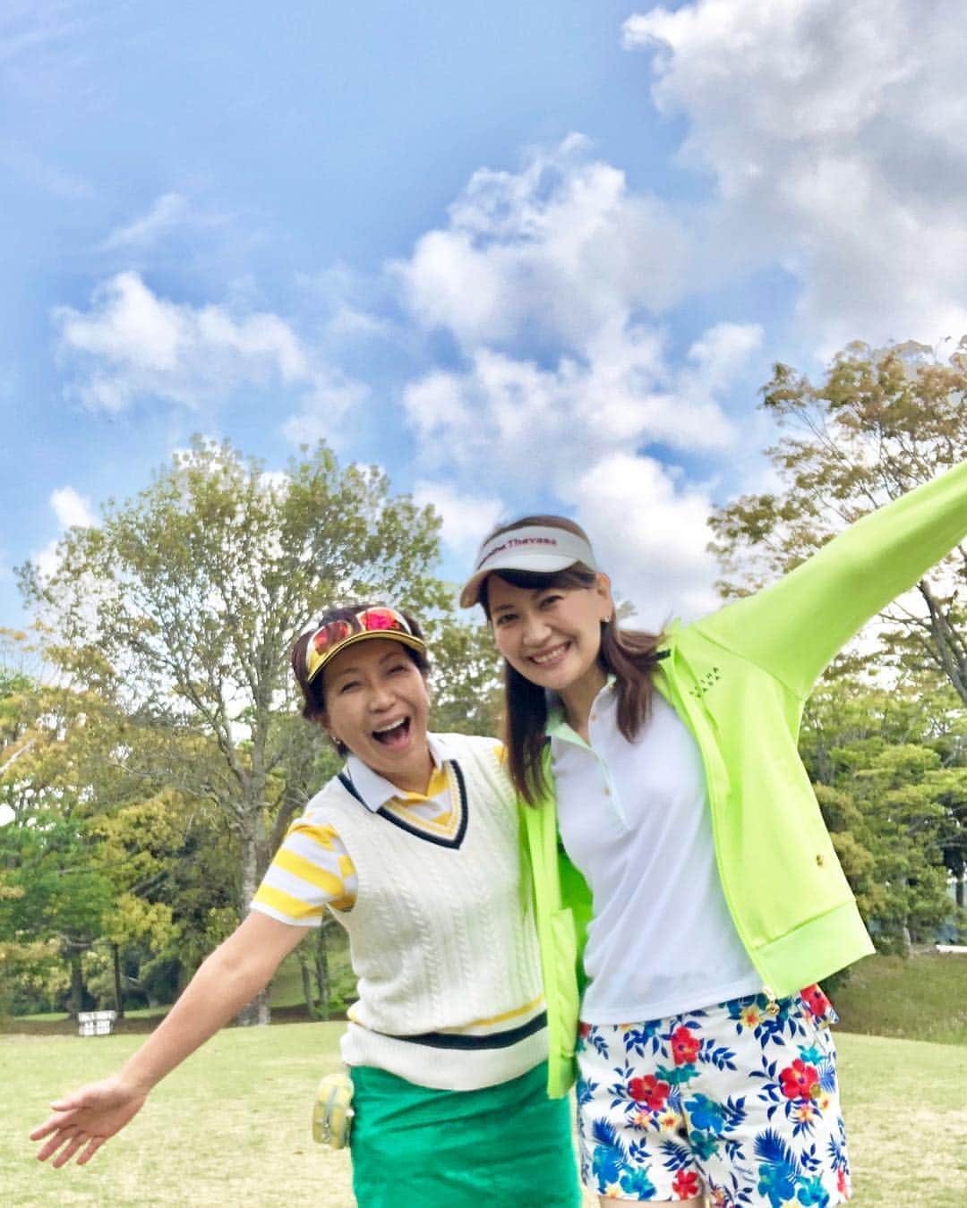 小倉星羅さんのインスタグラム写真 - (小倉星羅Instagram)「1年ぶりにゴルフ復帰しました⛳️ ケガをしてからずーっと行けなかったけど、 ひさびさにママとラウンド♡ 令和初ゴルフは106でした…。 #ゴルフ #ゴルフ女子」5月5日 18時43分 - seira_ogura