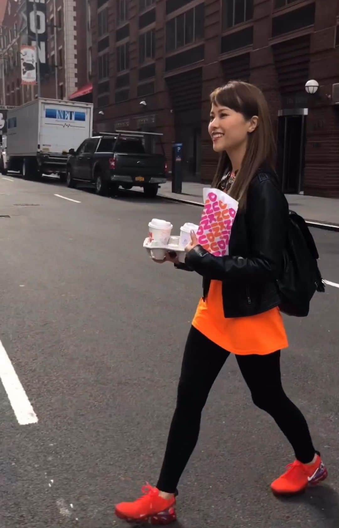 のインスタグラム：「途切れ途切れになっちゃっててごめんね！本当はもっといろんな事してるんだけれども！😂少しでも雰囲気が伝わったらいいな🥺❤︎ Mean Girls、素晴らしかった！！！🎀」