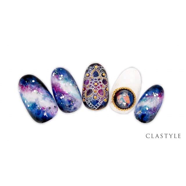 CLASTYLEさんのインスタグラム写真 - (CLASTYLEInstagram)「✨CLASTYLEおすすめネイル✨﻿ ﻿ 『曼荼羅ネイル』﻿ スタンプネイルのラインを利用して細かいアートを再現しました✨﻿ ﻿ クラスタイル 受講生は専用サイトでアートレサピ公開中です♡﻿ ﻿ ﻿ ﻿ ﻿ #ネイル #ジェルネイル #春ネイル #大人ネイル ﻿ #曼荼羅ネイル #お花ネイル  #ネイル動画 ﻿ #nail #nailbook #クラスタイル通信 #クラスタイル #clastyle #CLASTYLE #clastyle通信  #スタンプネイル ﻿ #動画レッスン #GW」5月5日 19時28分 - clastyle_nail