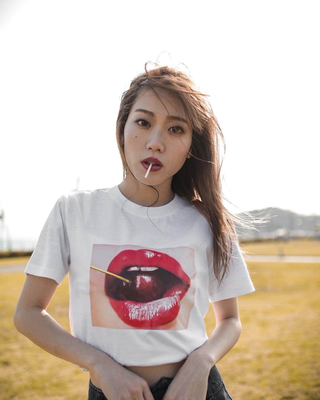 菜々香のインスタグラム：「🌤 photo by @kakeru_styles * * *  #fashion#mood#moody#ootd#instagram#instagood#instafashion#singer#portrait#photography#ootdfashion#funday#ポートレート#ファッション#公園#鎌倉 #instananaka#nanaka#菜々香」