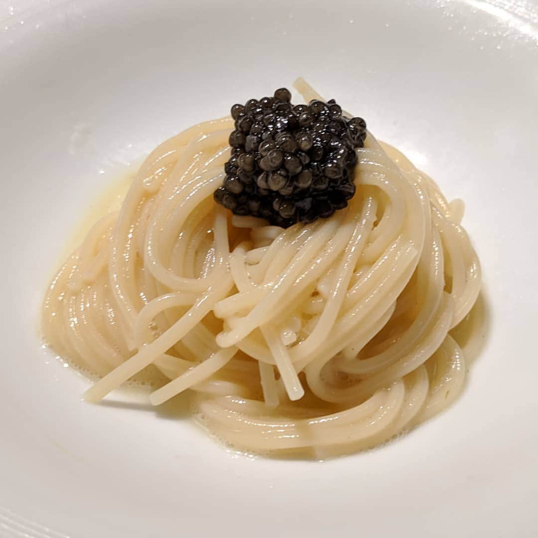 のインスタグラム：「#キャビア #海老 #パスタ #caviar #pasta #広尾 #広尾グルメ #tokyo #東京 #もりたま飯 #foodie #foodgasm #foodphotography #foodstagram #美食 #delicious #tasty #instafood #グルメ #food #yummy #foodporn #デリスタグラマー #グルメな人と繋がりたい #フレンチ好きな人と繋がりたい」