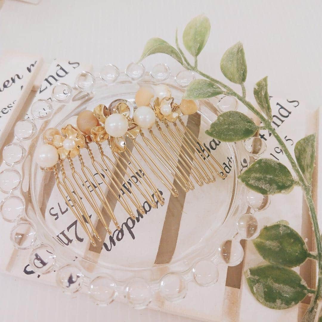 パーツクラブ Partsclub スタッフオリジナル商品さんのインスタグラム写真 - (パーツクラブ Partsclub スタッフオリジナル商品Instagram)「🌼仙台クリスロード店スタッフ作品🌼 . . 新商品ティアドロップビーズを使って涼しげで可愛いらしい作品を作りました！😇 . . 革ひもやメタルフープなどと相性抜群👌🏻✨ . . 夏、これからにピッタリな作品を作ってみませんか？ . . 是非、店頭でご覧下さい💓 . 😌店舗により取り扱い商品が異なります😌 . . partsclub仙台クリスロード店 ☎️022-263-5082 . . #partsclub#パーツクラブ#ハンドメイド#ティアドロップビーズ#仙台#手作り#夏物アクセサリー」5月5日 11時59分 - partsclub_staff
