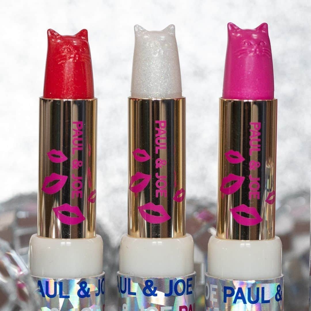 PAUL & JOE BEAUTEさんのインスタグラム写真 - (PAUL & JOE BEAUTEInstagram)「Glittering cat lipsticks that add glamour and radiance🐈💖⠀ ⠀ ■LIPSTICK LIMITED（3 shades）⠀ 005 Play That Funky Music⠀ A show-stopping glittering white⠀ ⠀ 006 More, More, More⠀ A bright and joyful glittering pink⠀ ⠀ 007 Disco Inferno⠀ A glittering red with a sexy sparkle⠀ ⠀ #paulandjoebeaute #summer #summermakeup #summer  #cat #catstagram #cats #catofinstagram #lip #lips #Lipstick #lipstick💄 #limited #dance #disco #ポールアンドジョー #限定コスメ #デパコス」5月5日 12時00分 - paulandjoe_beaute