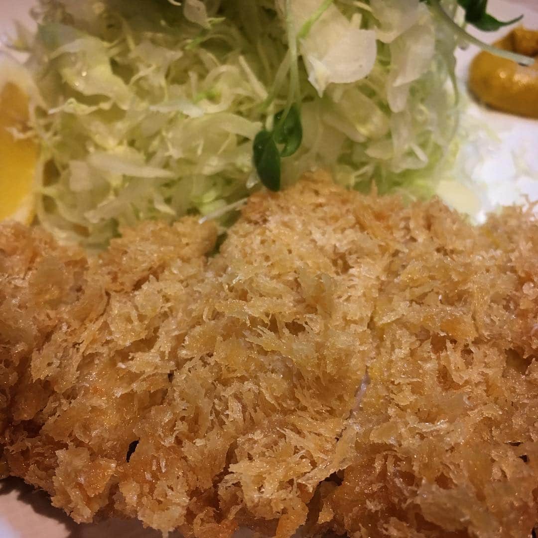 小田和奏さんのインスタグラム写真 - (小田和奏Instagram)「昨日食べた美味いトンカツ。」5月5日 12時54分 - kazusou