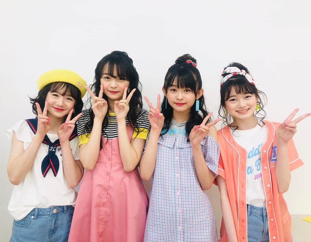 ニコ☆プチのインスタグラム：「ジェニィ×ニコ☆プチ ファンミーティング1部大盛り上がりでした💗 みんなありがとー！！. . 2部はこのあと14時から✌️ @jennilove_official  では インスタライブするかも…💕 みんなフォローして待っててね😘 #ジェニィ #ジェニィラブ #ニコプチ  #プチモ #琴楓 #林芽亜里 #藤村木音 #高比良由菜」