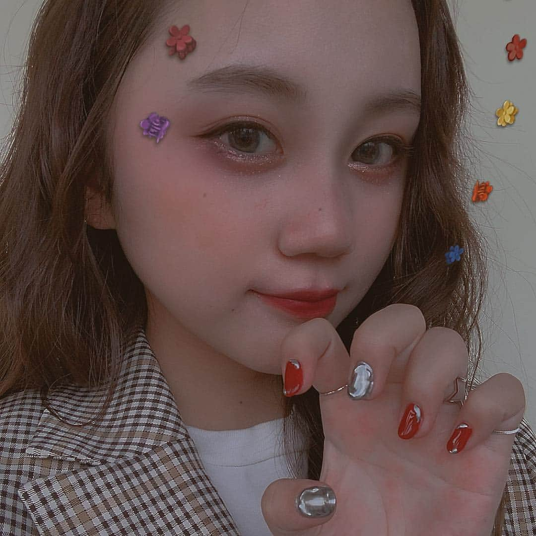 薮下柊さんのインスタグラム写真 - (薮下柊Instagram)「I got nails done today, happy happy happy 😊💓 : : #nyc #ニューヨーク #ネイル #シルバーネイル」5月5日 13時43分 - __yabushita_shu__