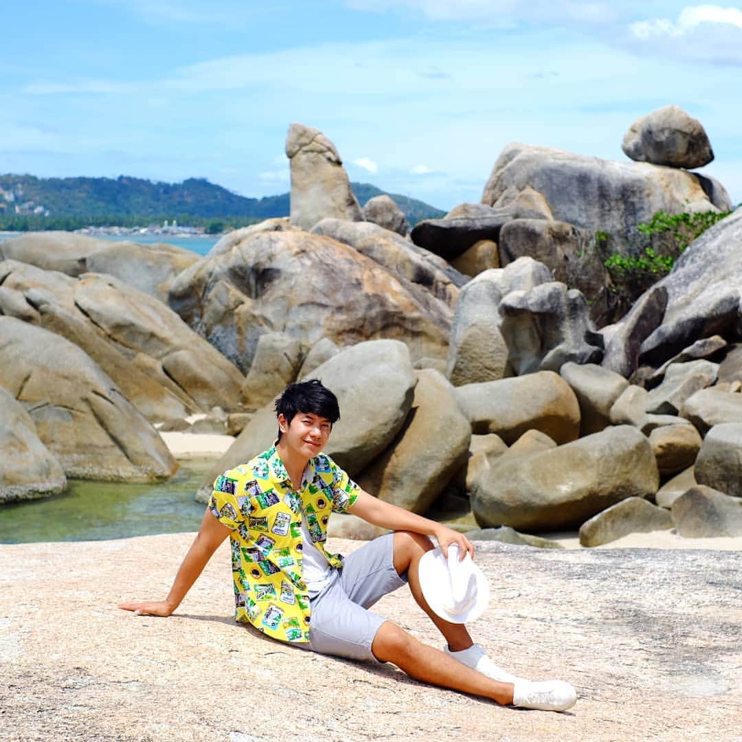 アイス・サランユーさんのインスタグラム写真 - (アイス・サランユーInstagram)「ไม่ต้องบอกก็รู้ ก้อนไหน หินของตา  #หินตาหินยาย  #เที่ยวทั่วไทยกับไอซ์ศรัณยู  #สมุย อยู่ใกล้ดวงอาทิตย์นิดเดียว🌞」5月5日 14時13分 - icesarunyu