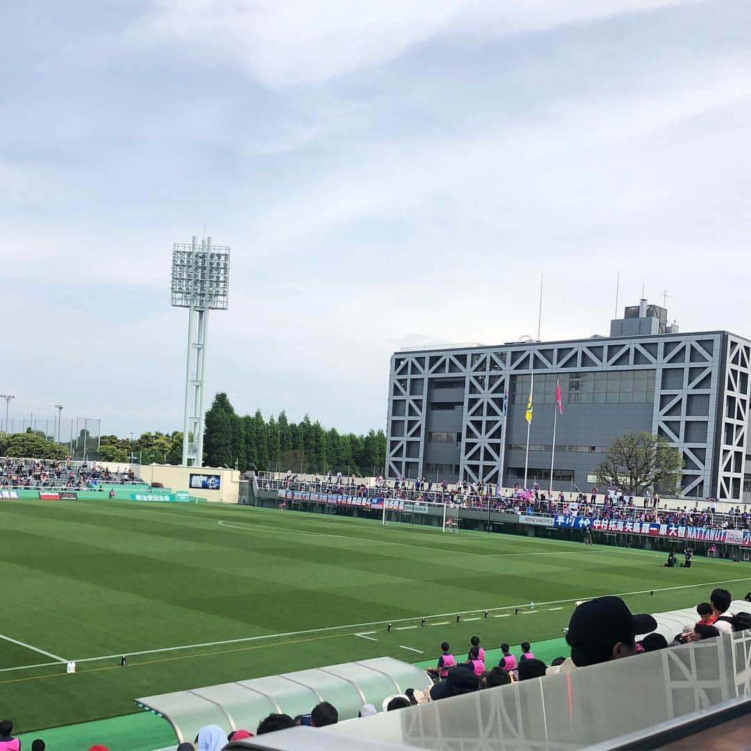 大川佑のインスタグラム：「ええ天気やのう… #Jリーグ #fc東京 #セレッソ大阪 #u23ダービー」