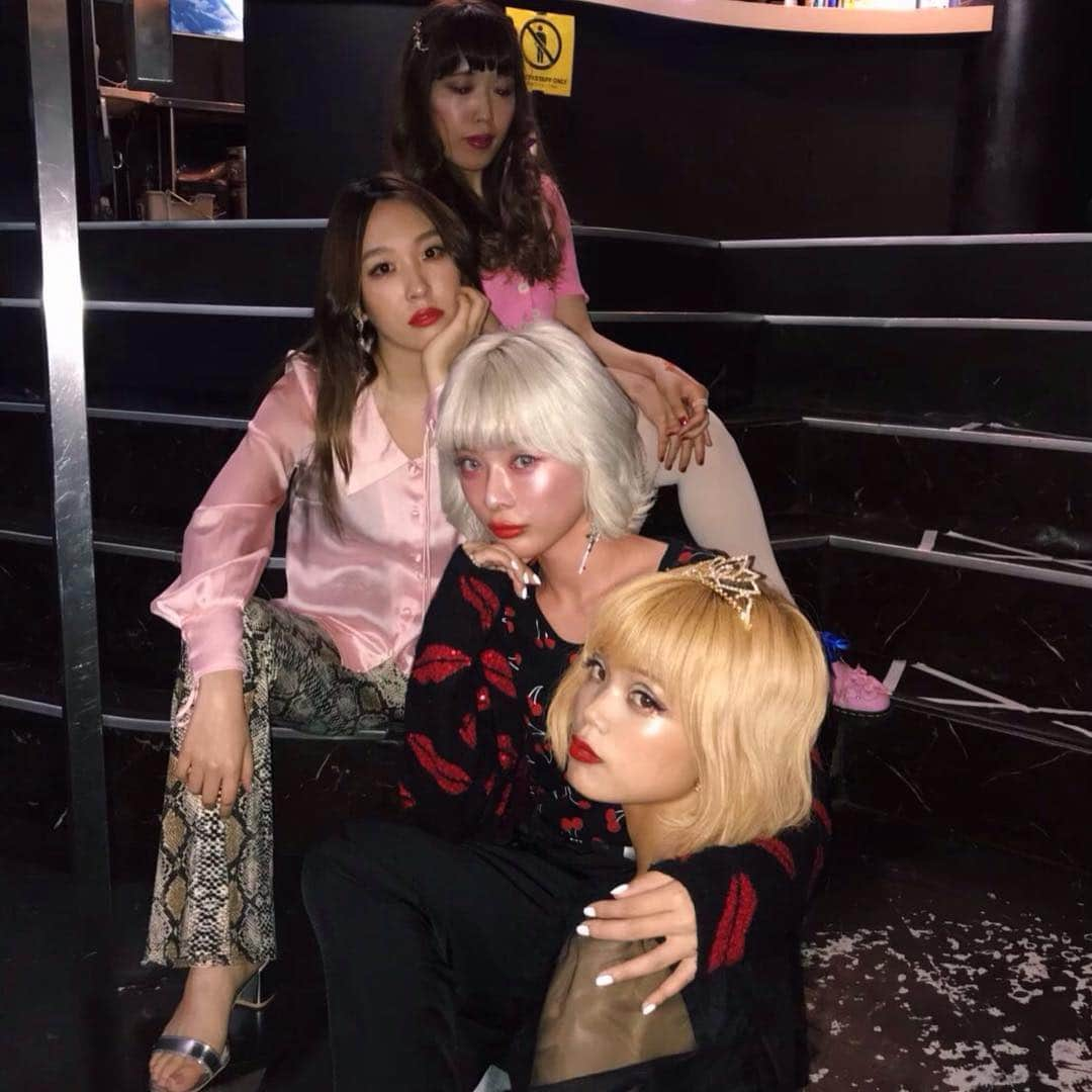 えのきどひろのさんのインスタグラム写真 - (えのきどひろのInstagram)「昨日のHANAEライブヘアメイク💄 #hair#makeup#beauty#fashion#hanae#ハナエ」5月5日 16時06分 - hirono.nyan.xoxo