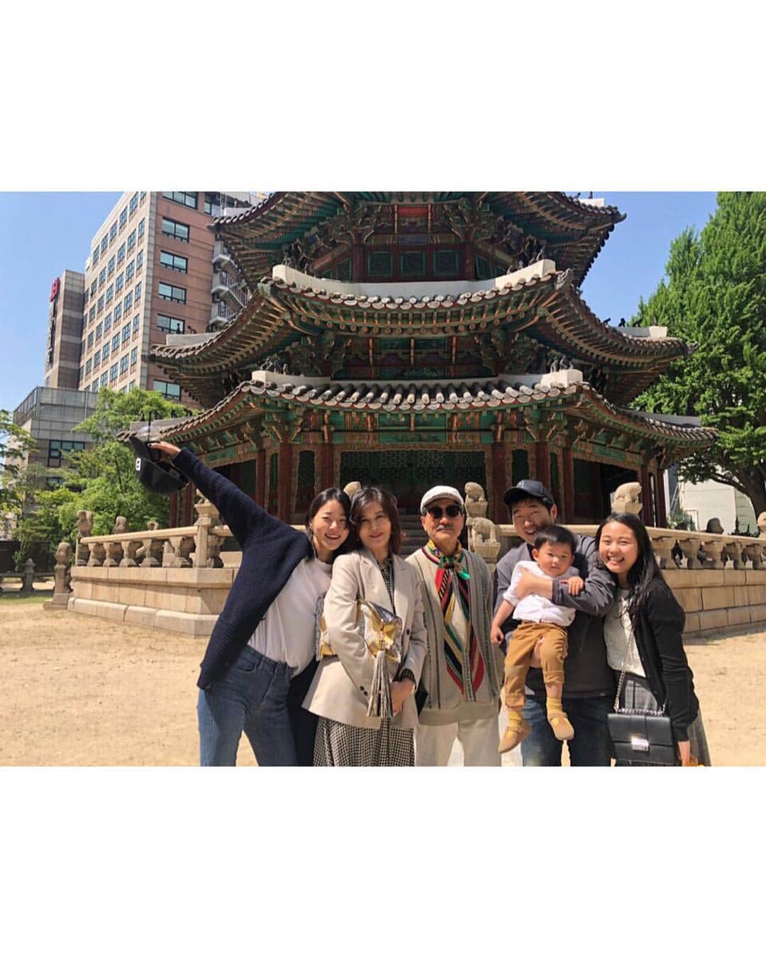 ヒョニ・カンさんのインスタグラム写真 - (ヒョニ・カンInstagram)「HAPPY children’s day & (미리)parent’s day ❣️ 5월 가정의달 , 가족과 함께 행복하게 보내세요🙏 #nephewgram💋」5月5日 17時10分 - hyoni_kang